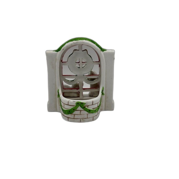 Vintage Waiting for Santa porcelain kittens Votive Candle Holder Wreath - Picture 3 of 12